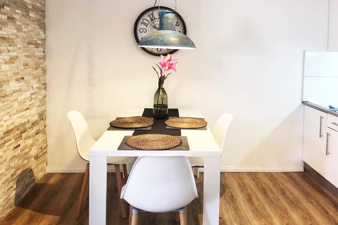 Apartment Gemuetliches Mit Balkon Und Tiefgaragenstellplatz *